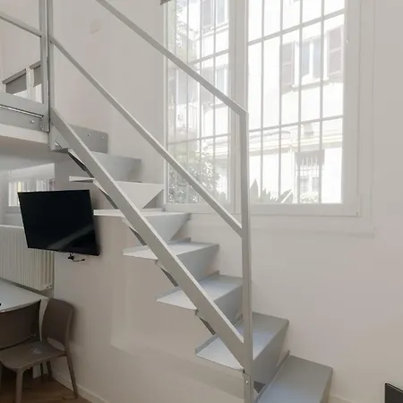 Guesthost - Brera Modern Daire *