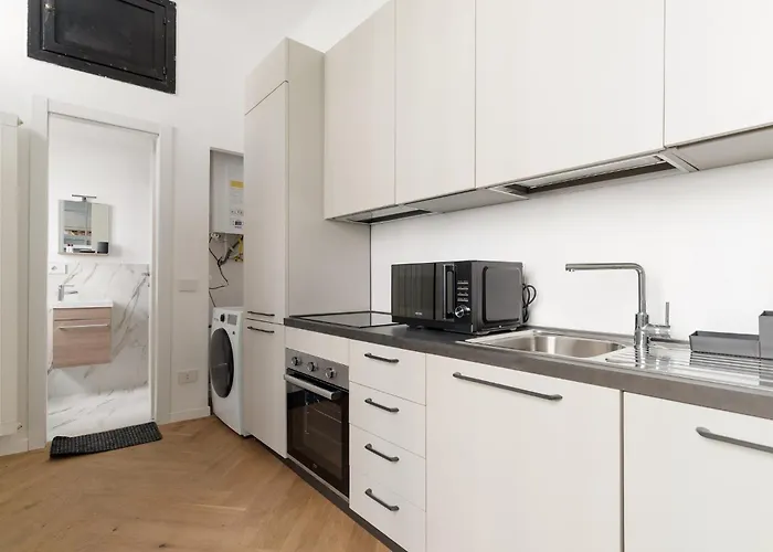 Guesthost - Brera Modern Daire Milano