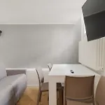 Guesthost - Brera Modern * Milaan