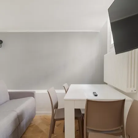 Guesthost - Brera Modern * Milano